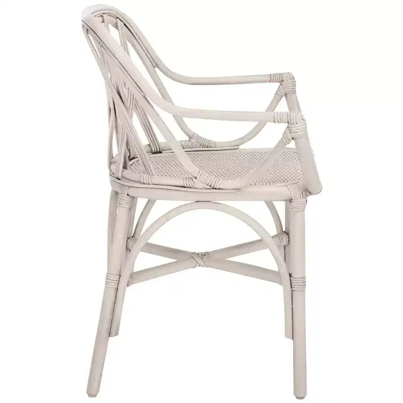 Poltrona in Rattan con Schienale Curvo e Finitura Decapata, Nessun Montaggio Richiesto