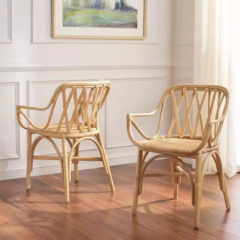 Poltrona in Rattan con Schienale Curvo e Finitura Decapata, Nessun Montaggio Richiesto