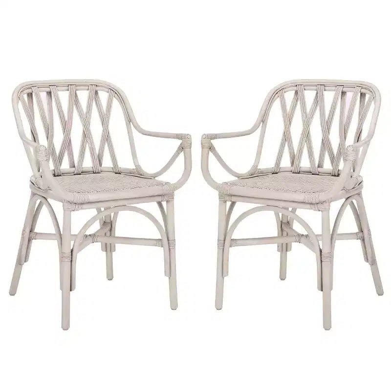 Poltrona in Rattan con Schienale Curvo e Finitura Decapata, Nessun Montaggio Richiesto